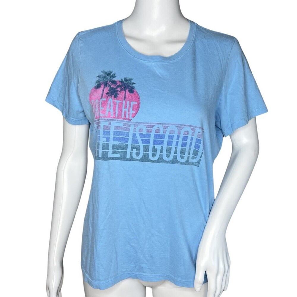 Life Is Good Shirt Womens Medium Blue Crusher Tee Breathe Basic Casual‎ Outdoors